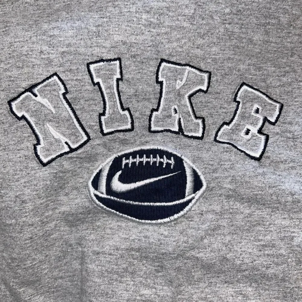 Boys gray Nike football shirt size 4T